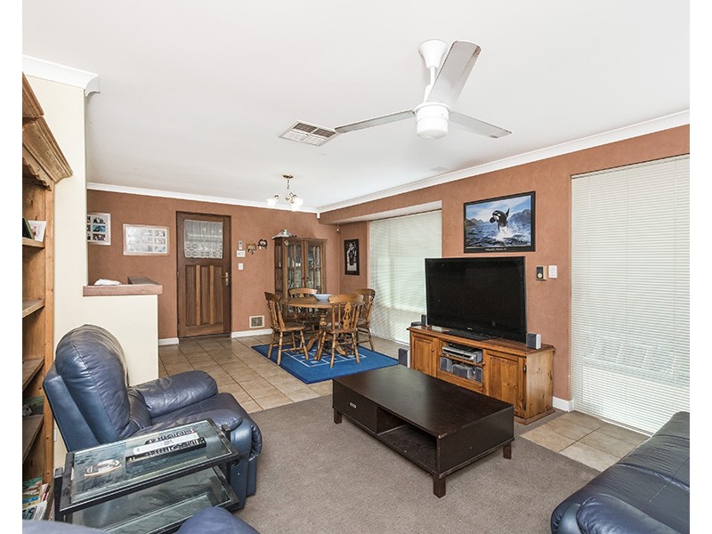 8 Pinea Turn, Ellenbrook WA 6069