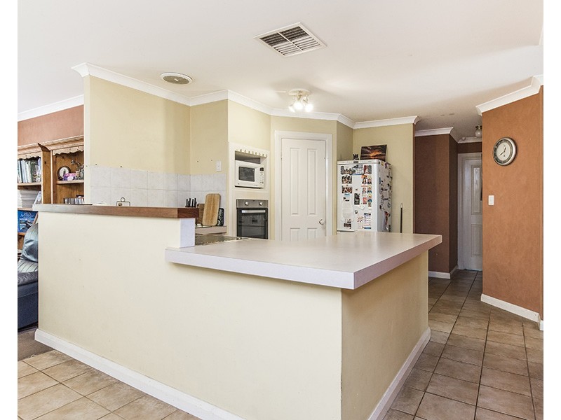 8 Pinea Turn, Ellenbrook WA 6069