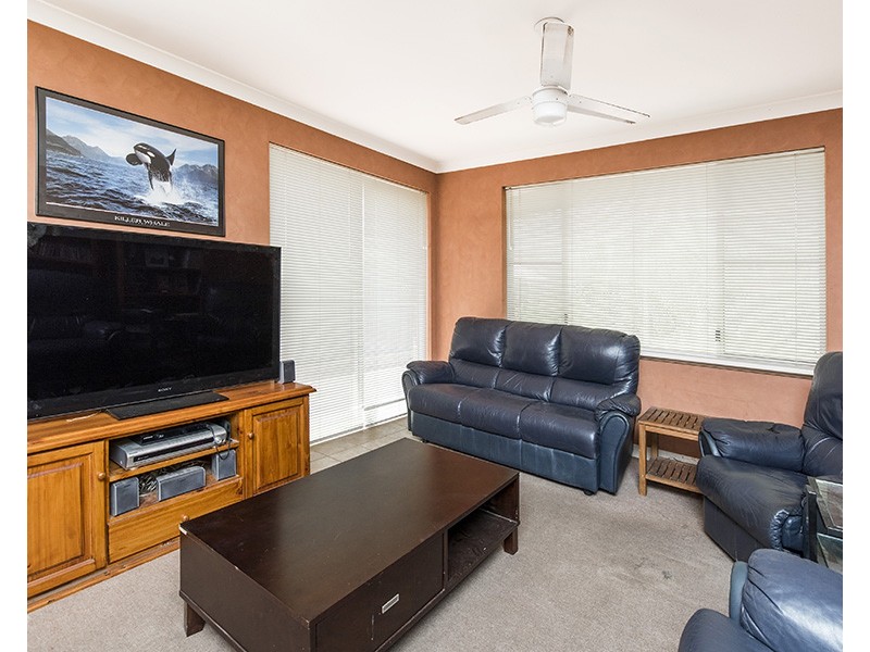 8 Pinea Turn, Ellenbrook WA 6069