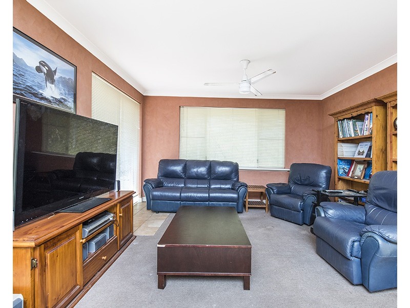 8 Pinea Turn, Ellenbrook WA 6069