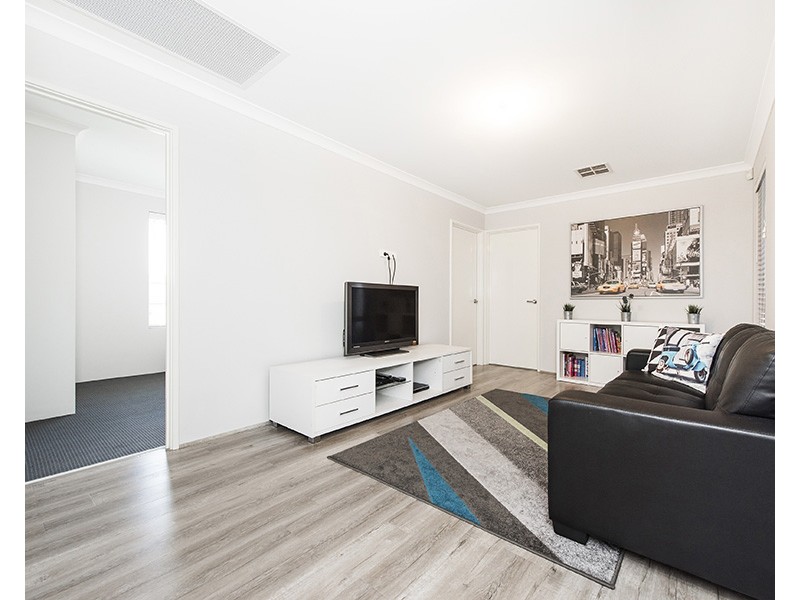 113 Pineroo Terrace, Ellenbrook WA 6069