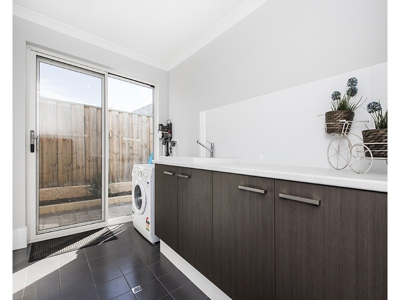 113 Pineroo Terrace, Ellenbrook WA 6069