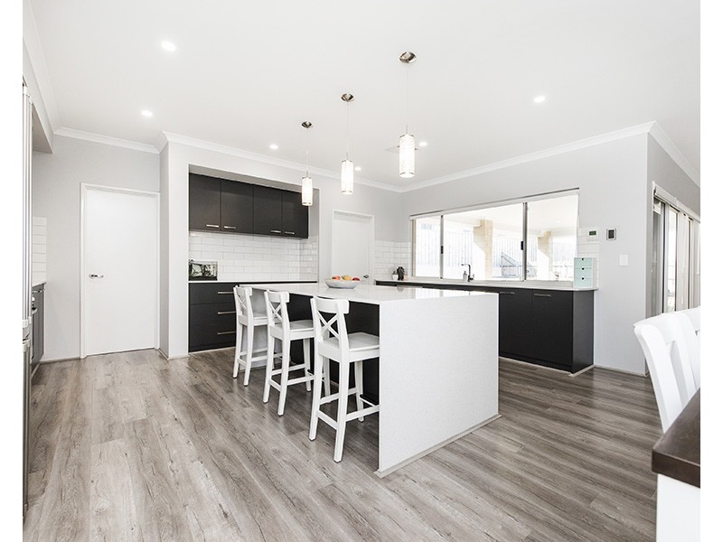 113 Pineroo Terrace, Ellenbrook WA 6069