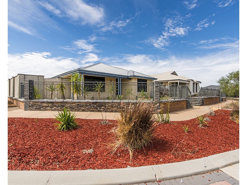 10 Birchmore Gardens, Ellenbrook WA 6069