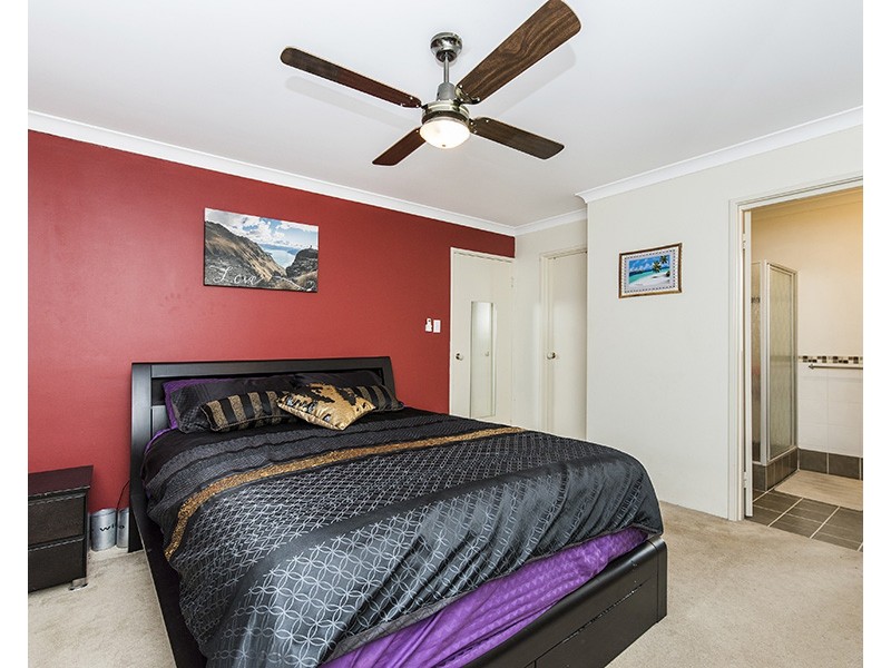 10 Birchmore Gardens, Ellenbrook WA 6069