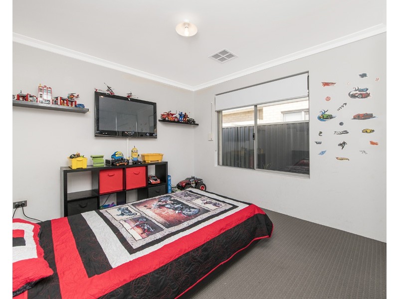 14 Semerwater Crescent, Aveley WA 6069