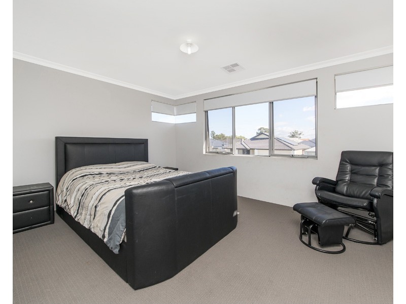 14 Semerwater Crescent, Aveley WA 6069