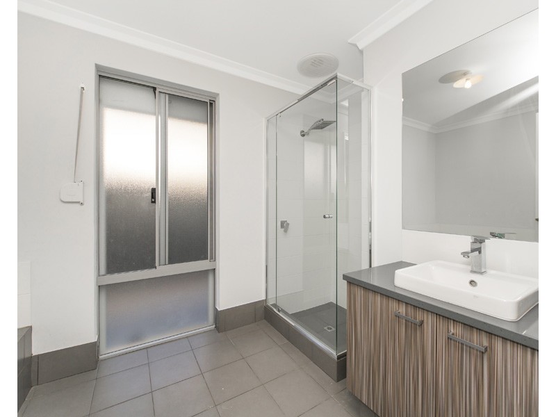 14 Semerwater Crescent, Aveley WA 6069