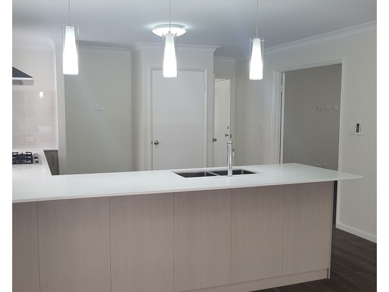 93 Windermere Boulevard, Aveley WA 6069