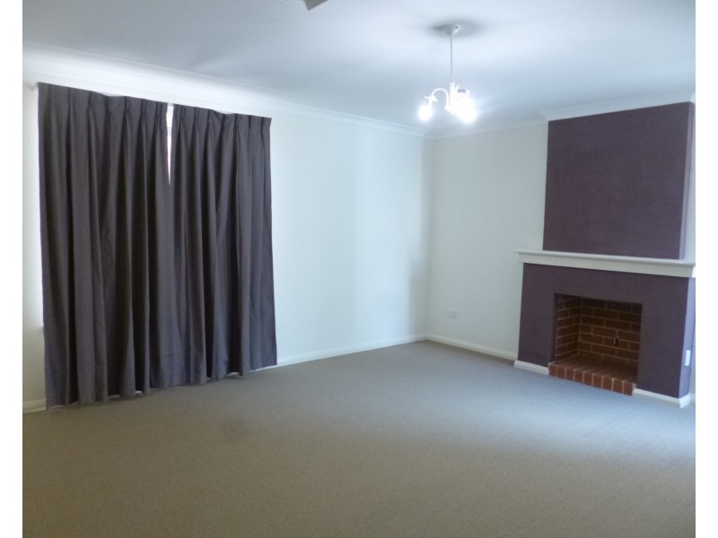 12 Watervista Close, The Vines WA 6069