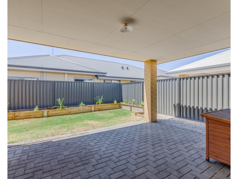 9 Fiord Way, Aveley WA 6069