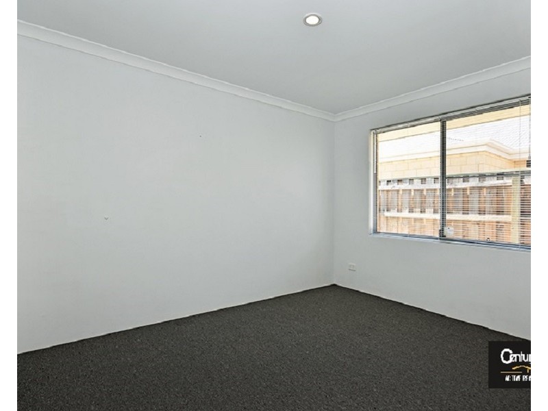 5 Redland Lane, Ellenbrook WA 6069