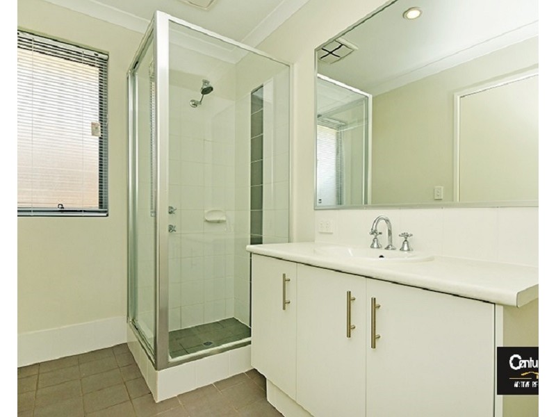 5 Redland Lane, Ellenbrook WA 6069