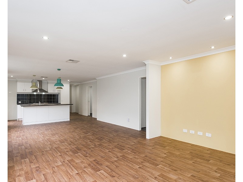 22 Holdsworth Ave, Aveley WA 6069