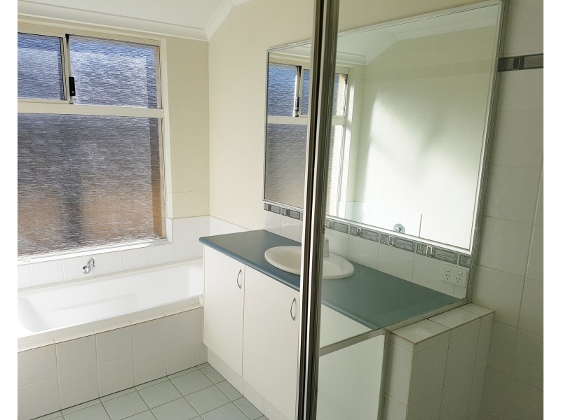 3 Hessian Street, Aveley WA 6069
