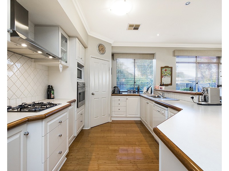 21 Fairview Heights, Ellenbrook WA 6069