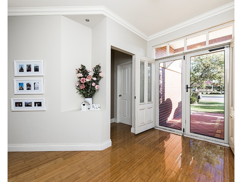 21 Fairview Heights, Ellenbrook WA 6069