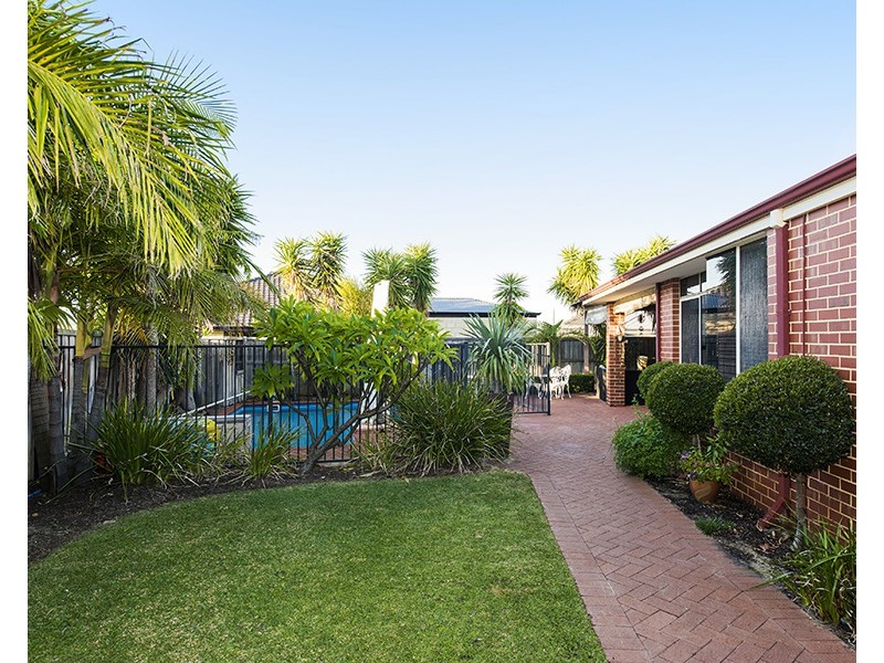 21 Fairview Heights, Ellenbrook WA 6069