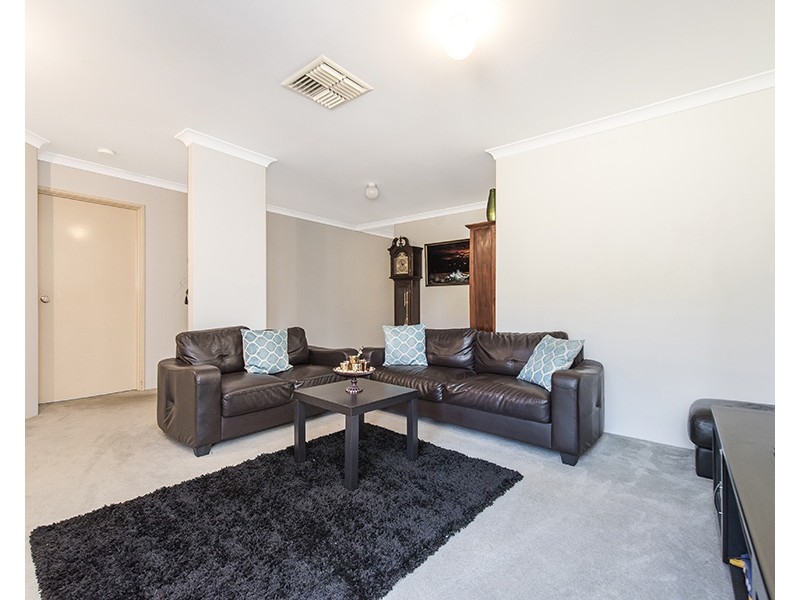19 Rossini Circle, Ellenbrook WA 6069