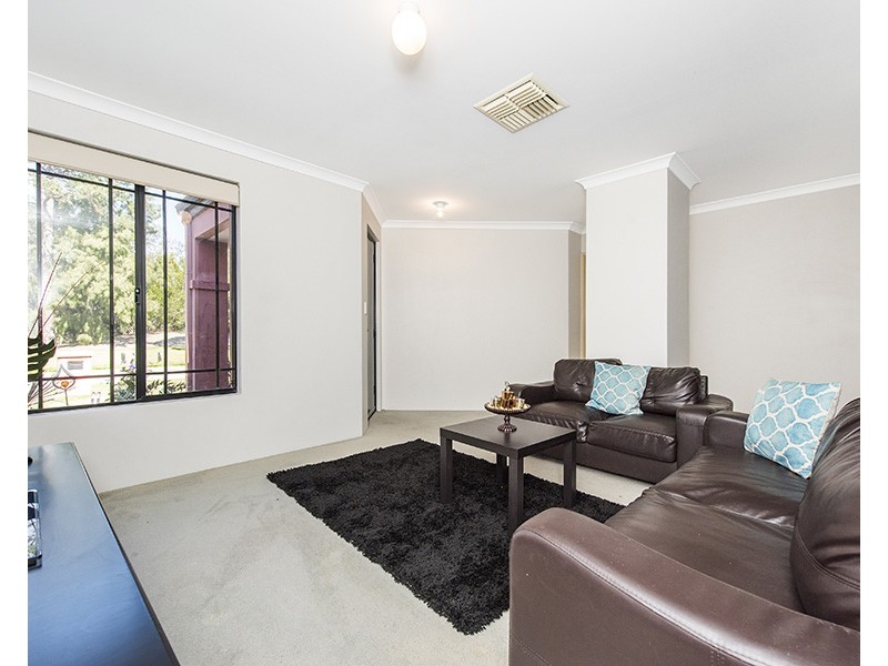 19 Rossini Circle, Ellenbrook WA 6069