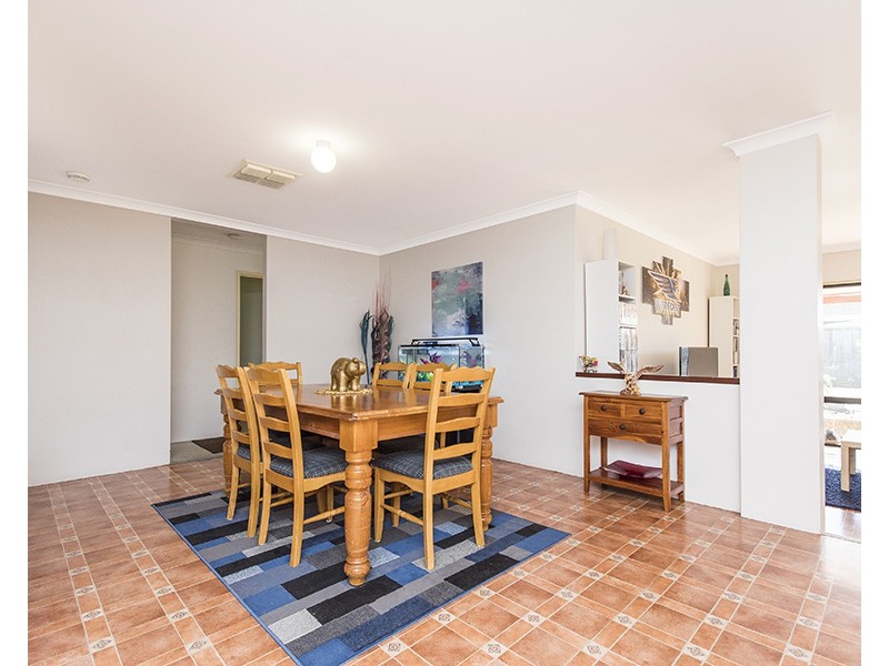 19 Rossini Circle, Ellenbrook WA 6069