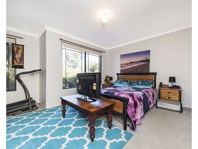19 Rossini Circle, Ellenbrook WA 6069