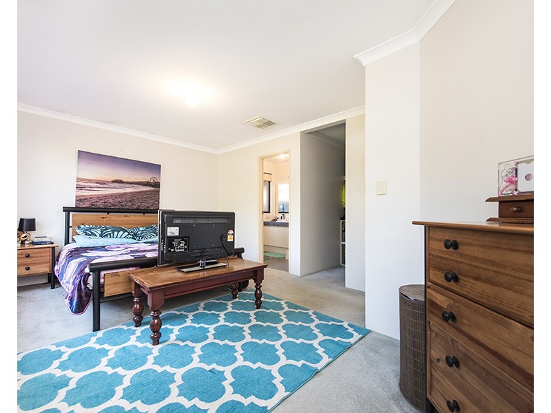 19 Rossini Circle, Ellenbrook WA 6069