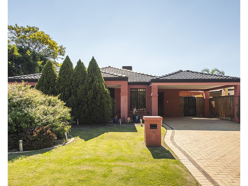 19 Rossini Circle, Ellenbrook WA 6069