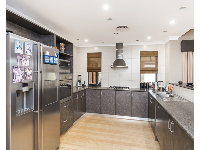 2 Granesse Drive, Ellenbrook WA 6069