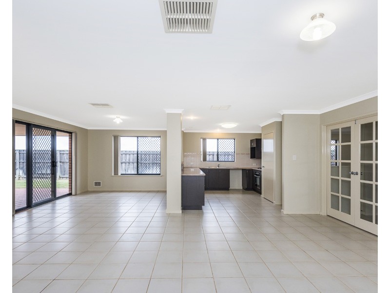 12 Rakich Drive, Ellenbrook WA 6069