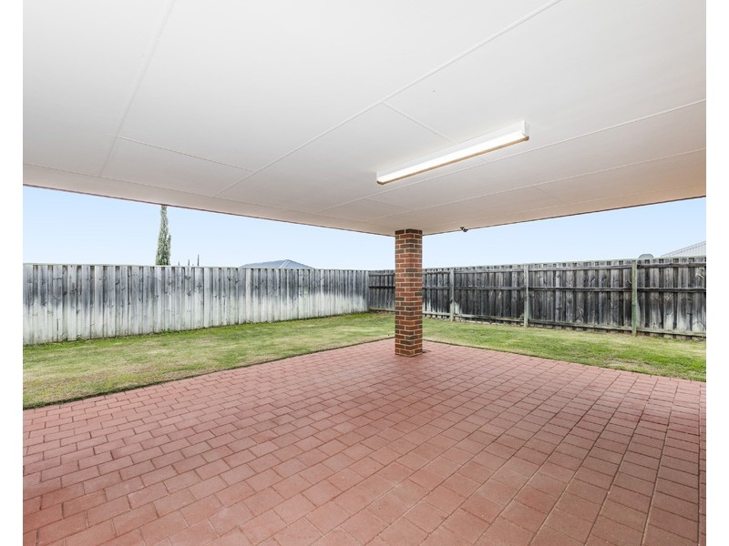12 Rakich Drive, Ellenbrook WA 6069