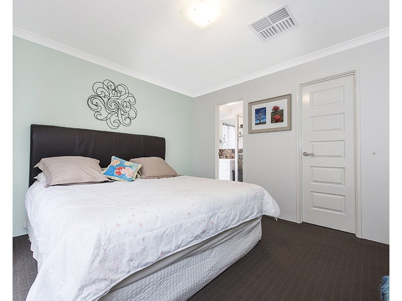 21 Roma Vista, Ellenbrook WA 6069