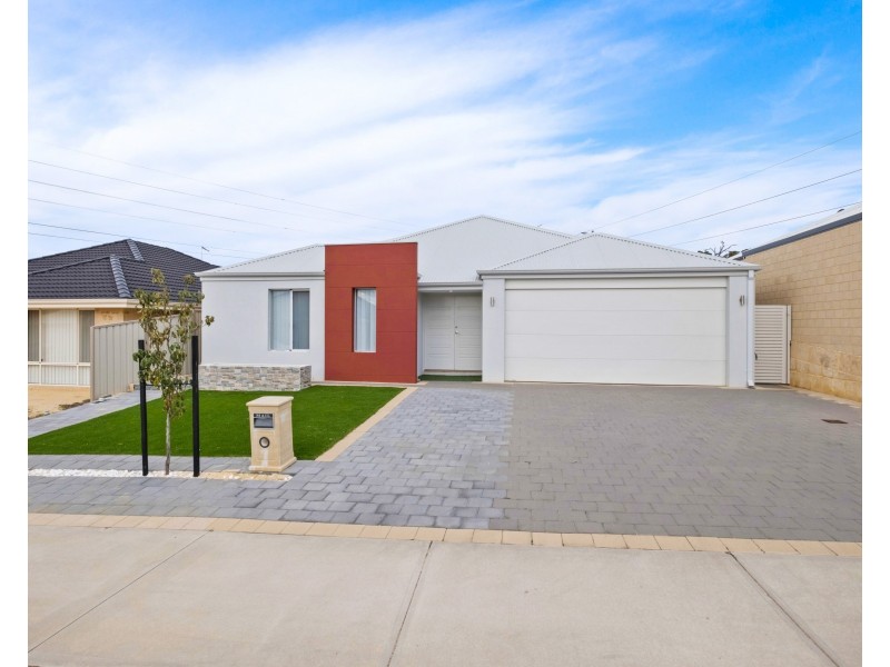 4 Lomandra Road, Helena Valley WA 6056