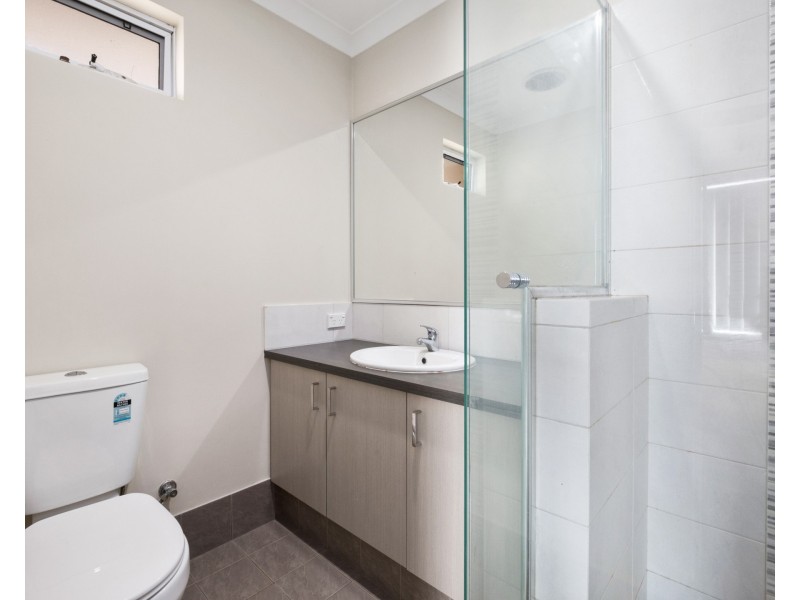 4 Lomandra Road, Helena Valley WA 6056