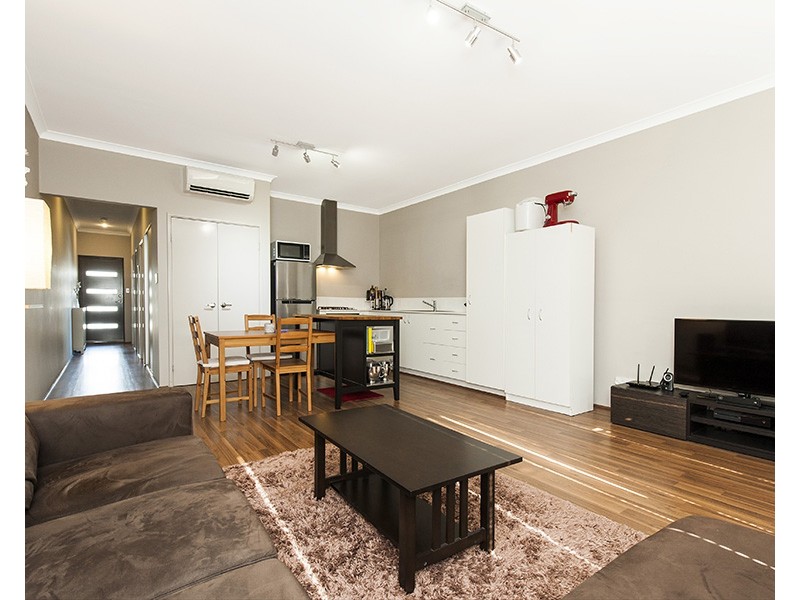 45 Grassdale Parkway, Ellenbrook WA 6069