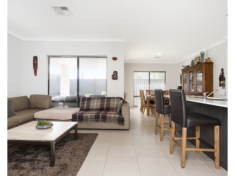 7 Aldine Ridge, Aveley WA 6069
