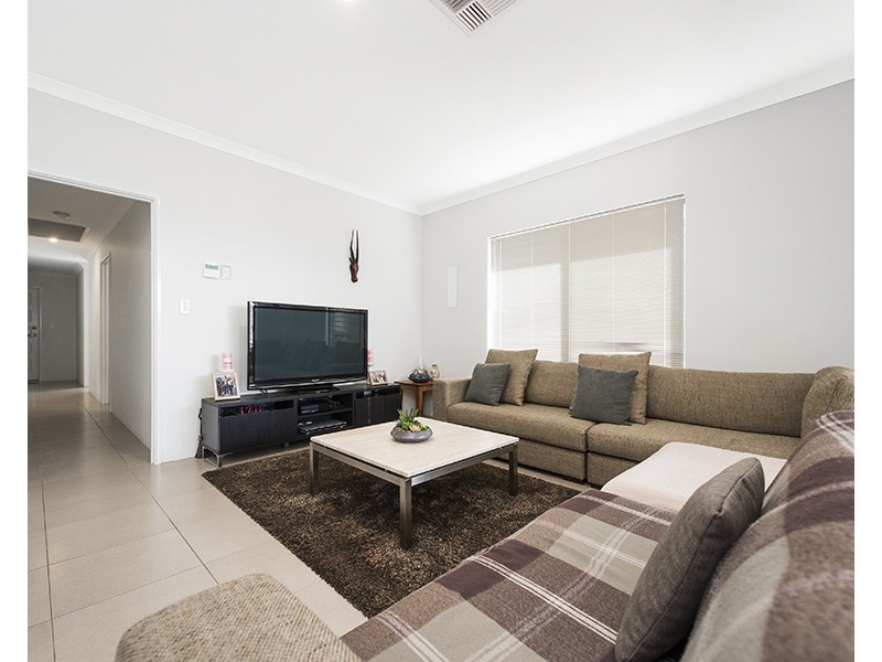 7 Aldine Ridge, Aveley WA 6069