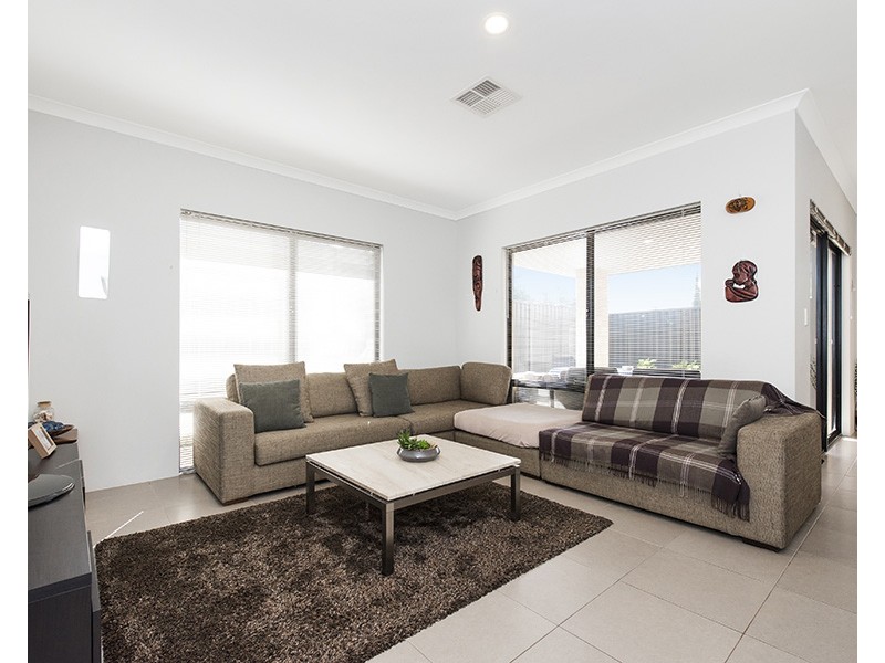 7 Aldine Ridge, Aveley WA 6069