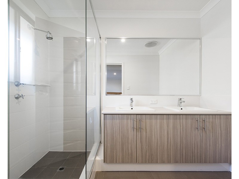 7 Aldine Ridge, Aveley WA 6069