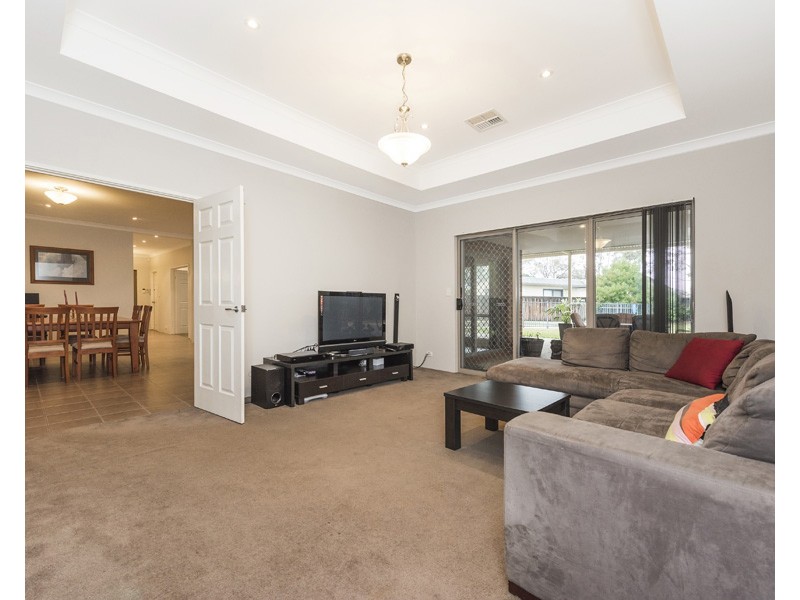 6  Elata Close, Ellenbrook WA 6069