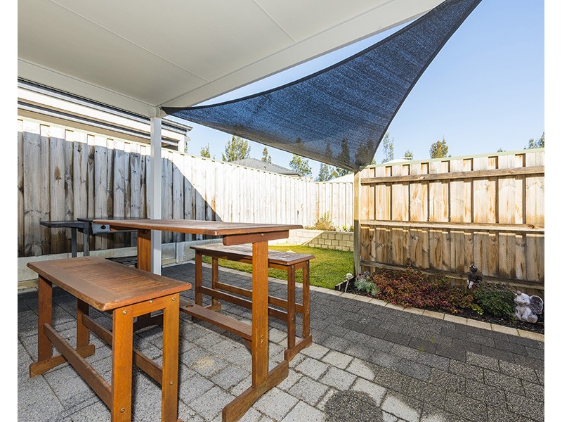 6 Brewster Circuit, Ellenbrook WA 6069