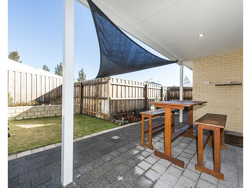 6 Brewster Circuit, Ellenbrook WA 6069