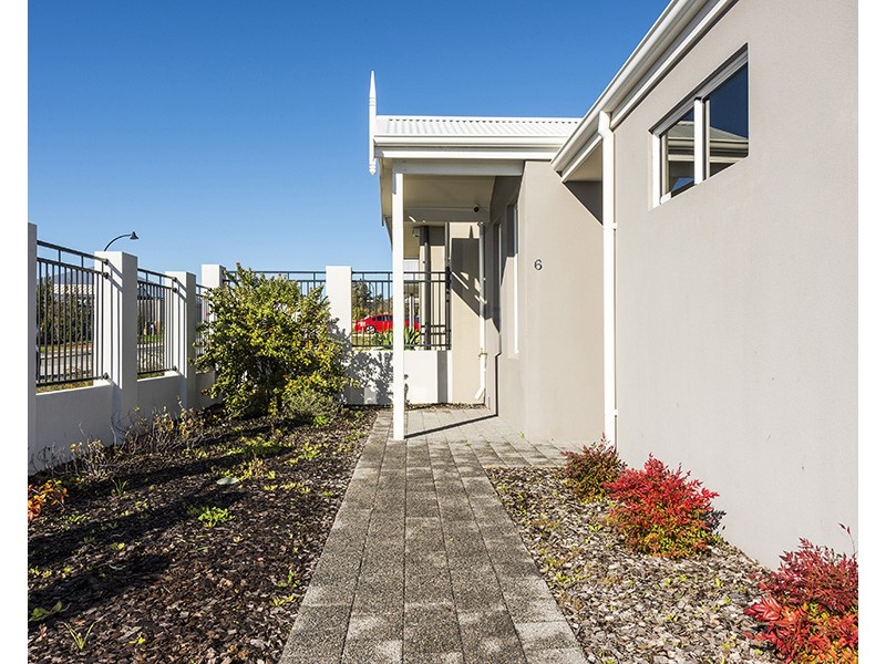 6 Brewster Circuit, Ellenbrook WA 6069