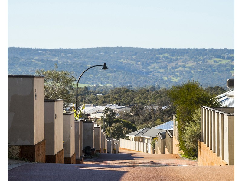 6 Brewster Circuit, Ellenbrook WA 6069