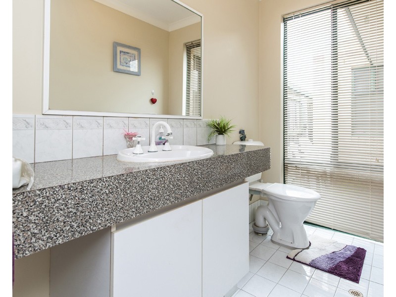 23 Sunray Circle, Ellenbrook WA 6069