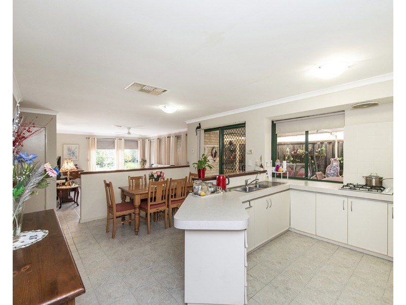 23 Sunray Circle, Ellenbrook WA 6069