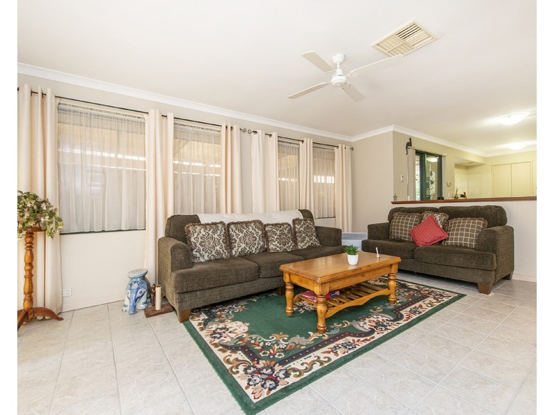 23 Sunray Circle, Ellenbrook WA 6069