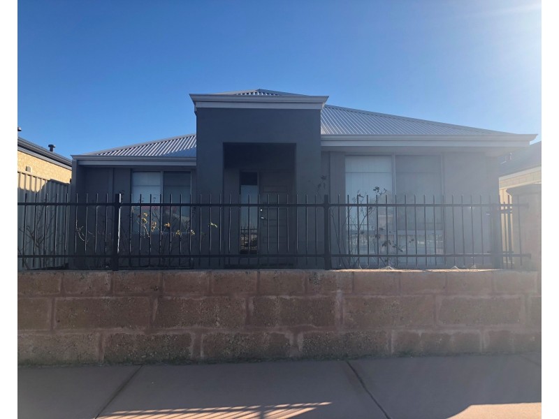 164 Suffolk Street, Caversham WA 6055