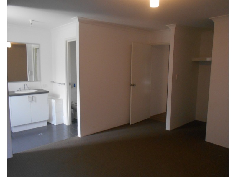 7 Fishbone Turn, Banksia Grove WA 6031