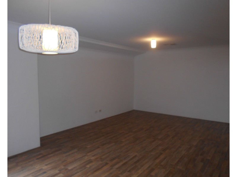 7 Fishbone Turn, Banksia Grove WA 6031